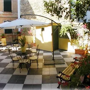 camere-dautore-la-poesia.hotelitalianriviera.com/